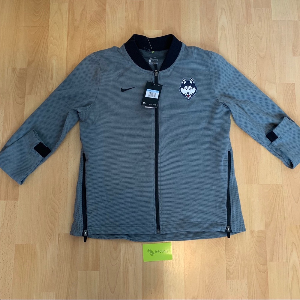 Nike women’s jacket